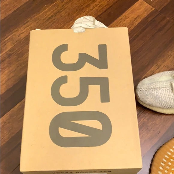 Yeezy Boost 350 V2 ‘Citrin Non Reflective’ - Picture 10 of 10